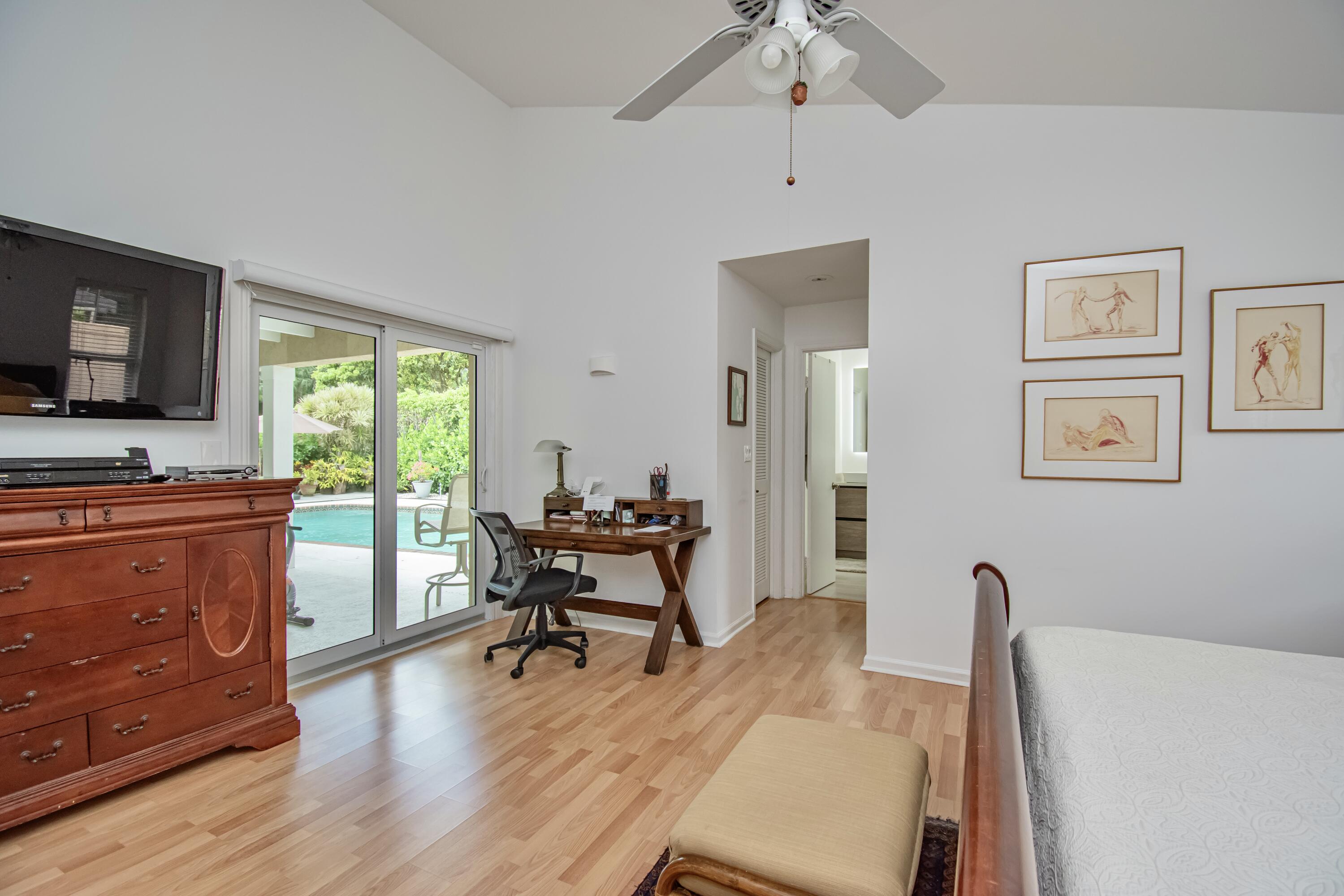 3961 Northwest 27th Avenue Boca Raton, FL 33434 - Photo 27 of 56 50EF31D1-320D-46CB-B098-84BCA8E5AFF8