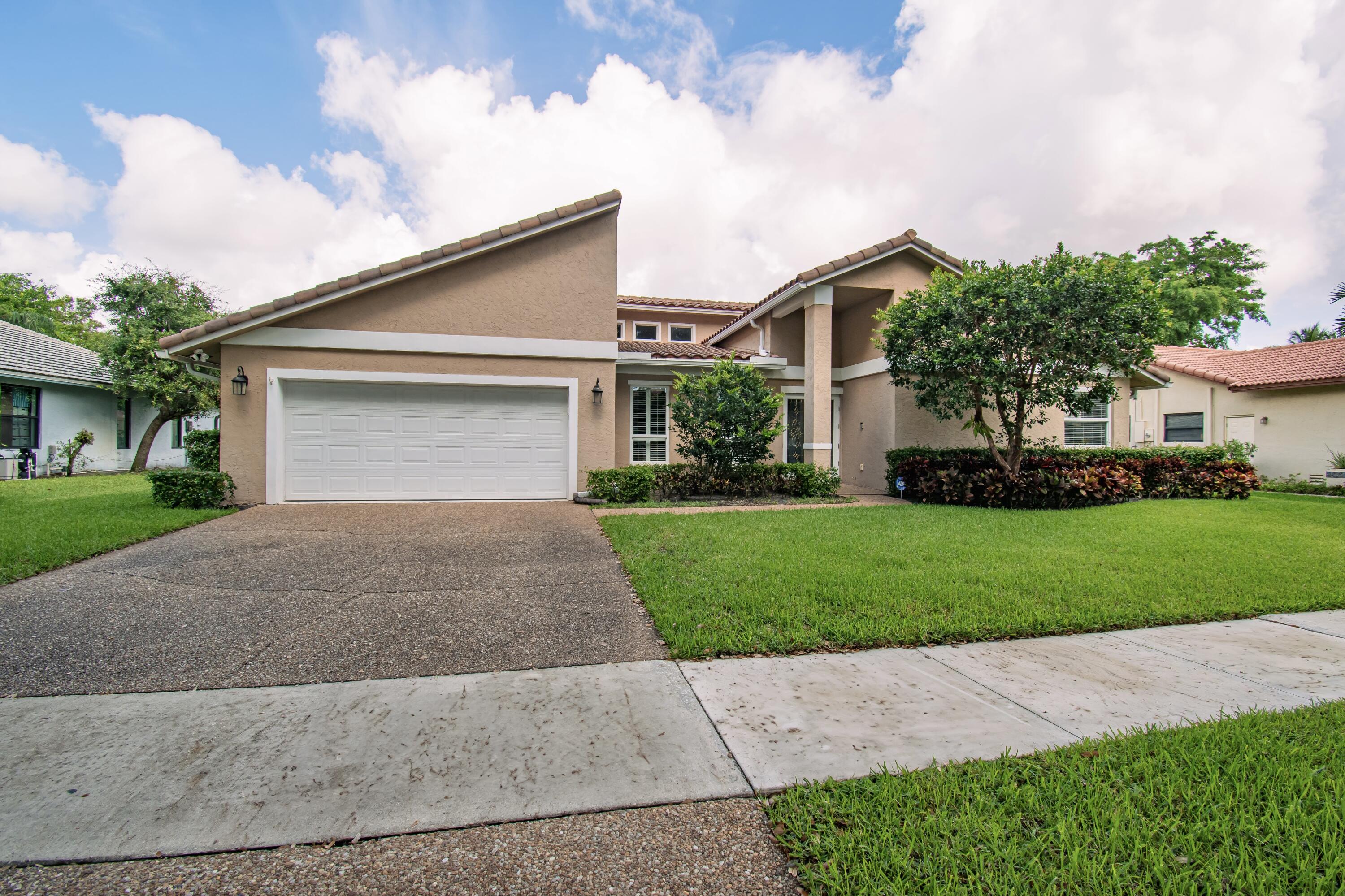 3961 Northwest 27th Avenue Boca Raton, FL 33434 - Photo 5 of 56 A22D0ABD-6B73-4767-AD79-4897FF051E7D