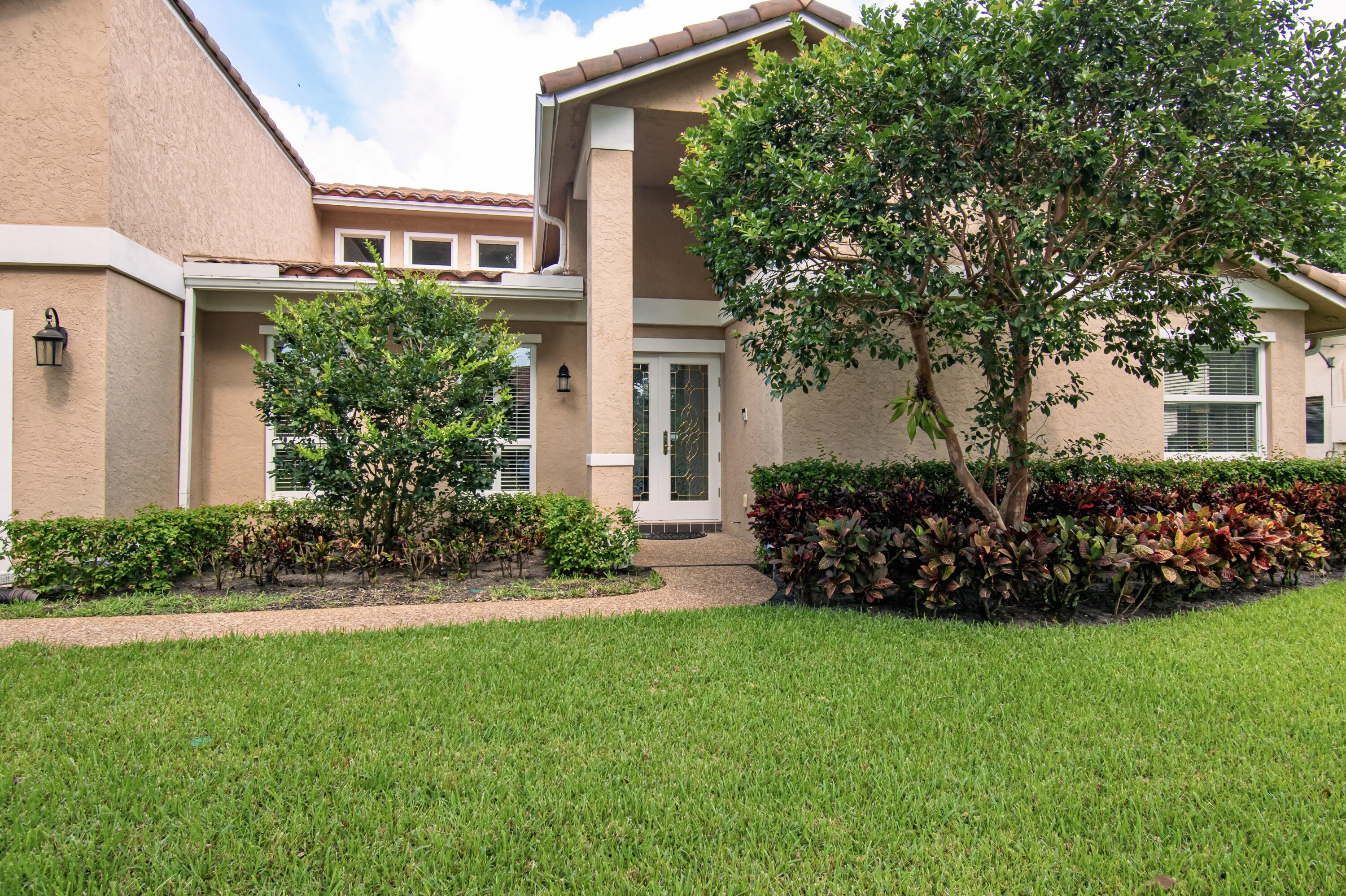 3961 Northwest 27th Avenue Boca Raton, FL 33434 - Photo 7 of 56 D712050B-F037-4FB2-92BB-32F5E5D095A5