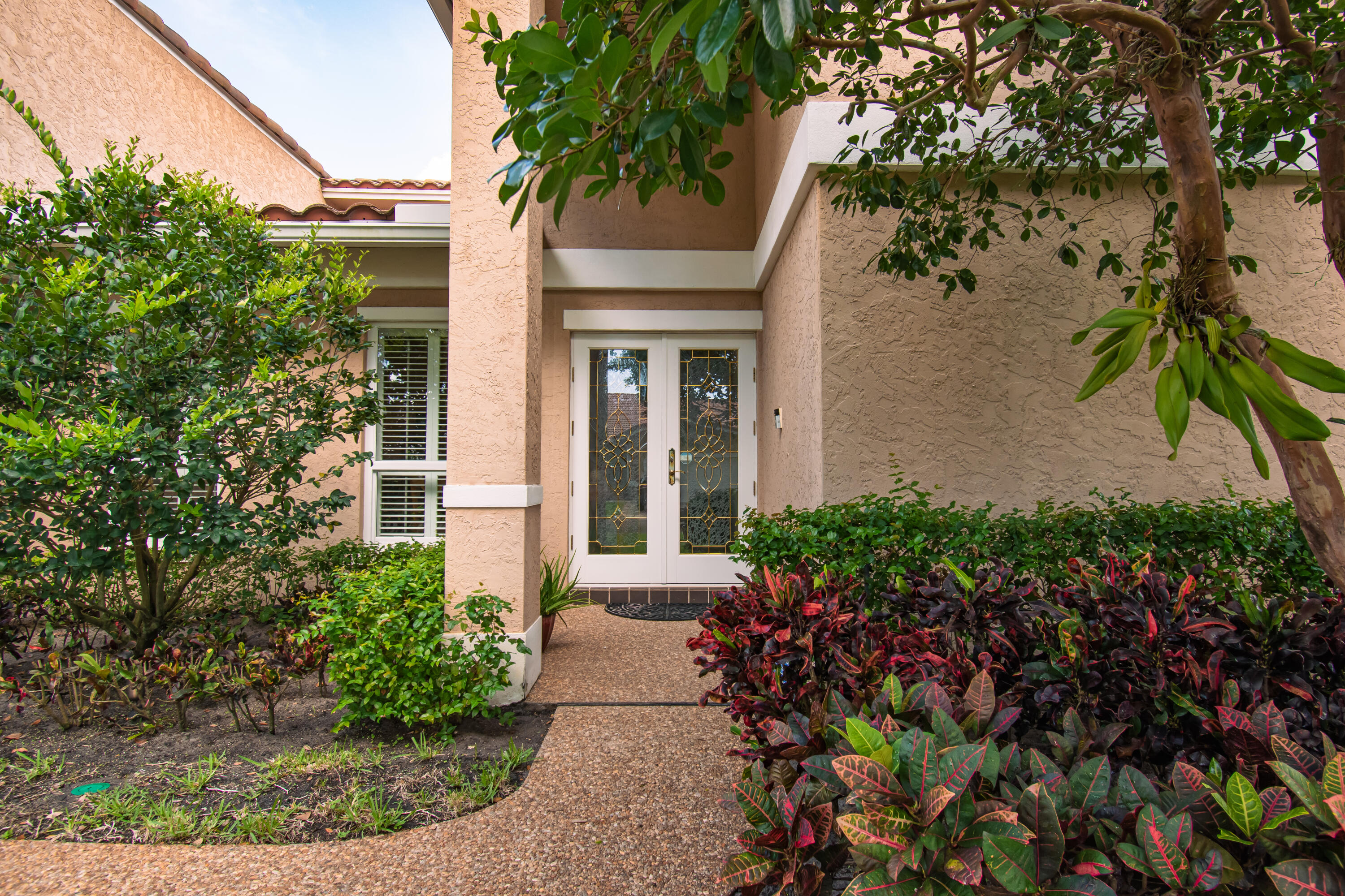 3961 Northwest 27th Avenue Boca Raton, FL 33434 - Photo 8 of 56 3188BCB3-1F7C-41A7-909E-93F04AAB6BF2