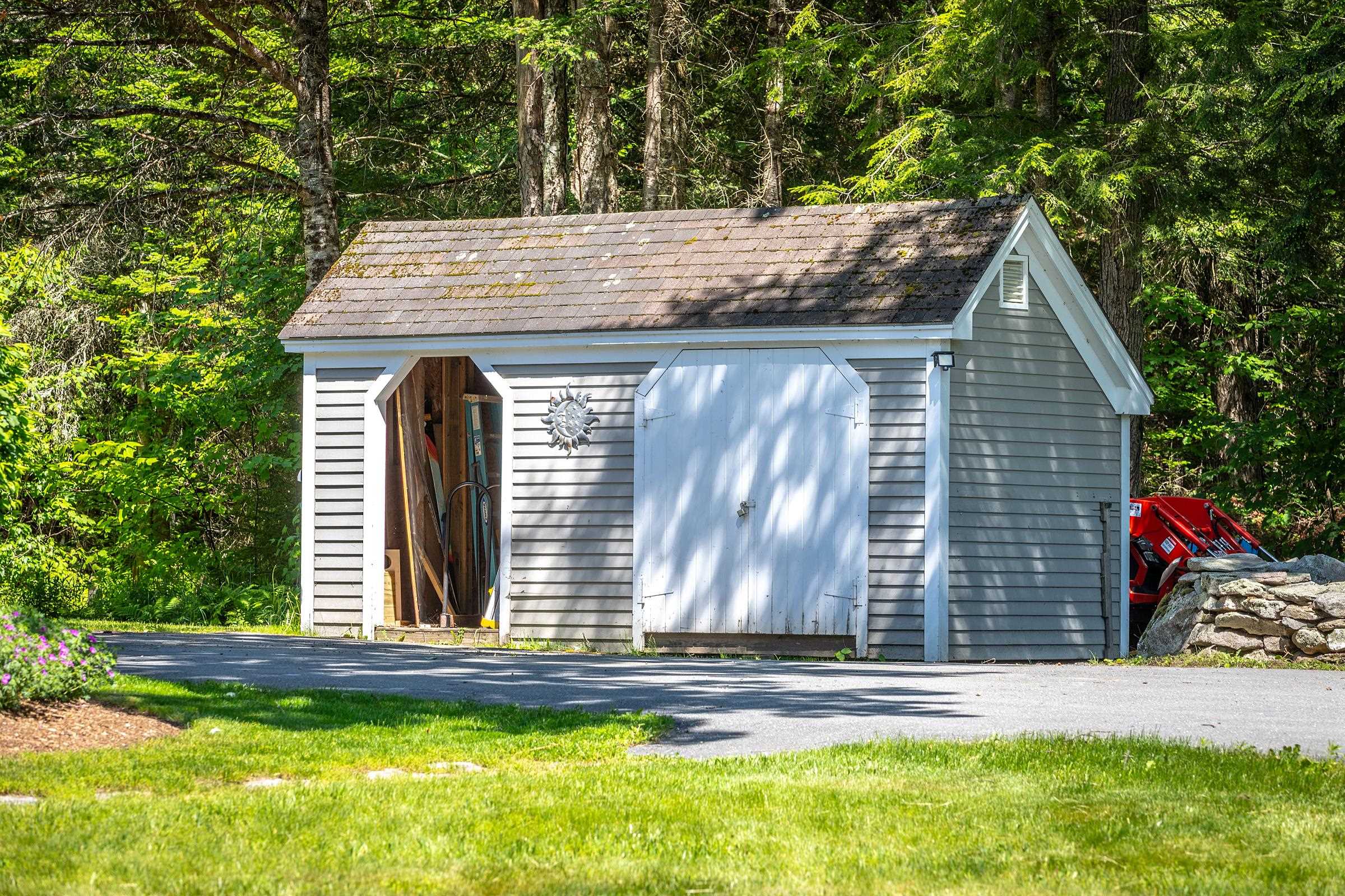 157 Old Sawmill Road Londonderry, VT 05148 - Photo 2 of 59