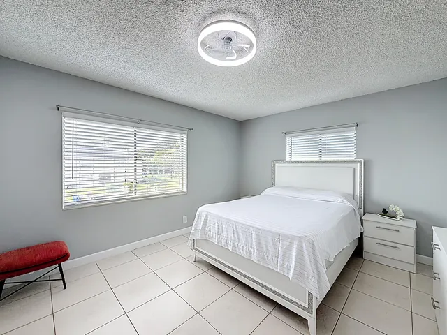 $1,700 | 3586 La Playas Court, Unit D2, Greenacres, FL 33463