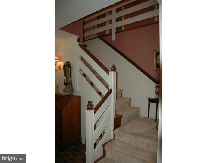 421 Church Road Devon, PA 19333 - Photo 4 of 24 Foyer