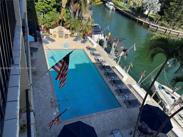 $2,500 | 2600 Northeast 135th Street, Unit 4JA, North Miami, FL 33181
