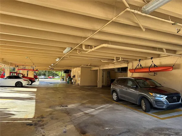 $2,500 | 2600 Northeast 135th Street, Unit 4JA, North Miami, FL 33181