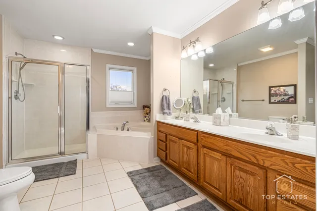 $544,900 | 2303 Fox Bluff Lane, Spring Grove, IL 60081