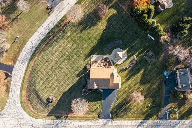 $544,900 | 2303 Fox Bluff Lane, Spring Grove, IL 60081