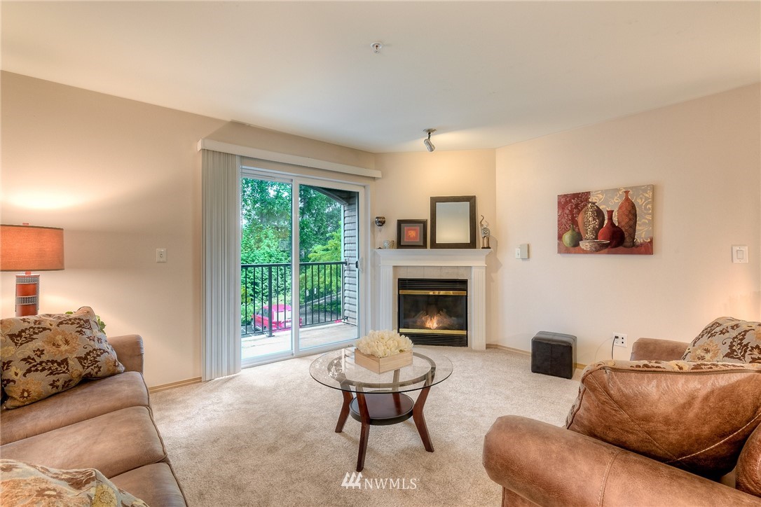 10709 Valley View Road, Unit B104 Bothell, WA 98011 - Photo 3 of 16 Gallery Image 3