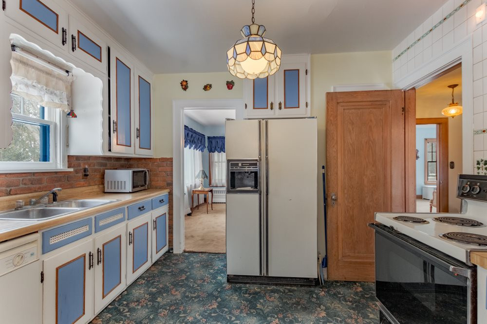 2124 Spring Arbor Road Jackson, MI 49203 - Photo 10 of 46 Photo 10