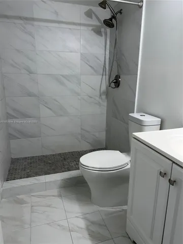 $1,650 | 801 Southwest 133rd Terrace, Unit 310K, Pembroke Pines, FL 33027