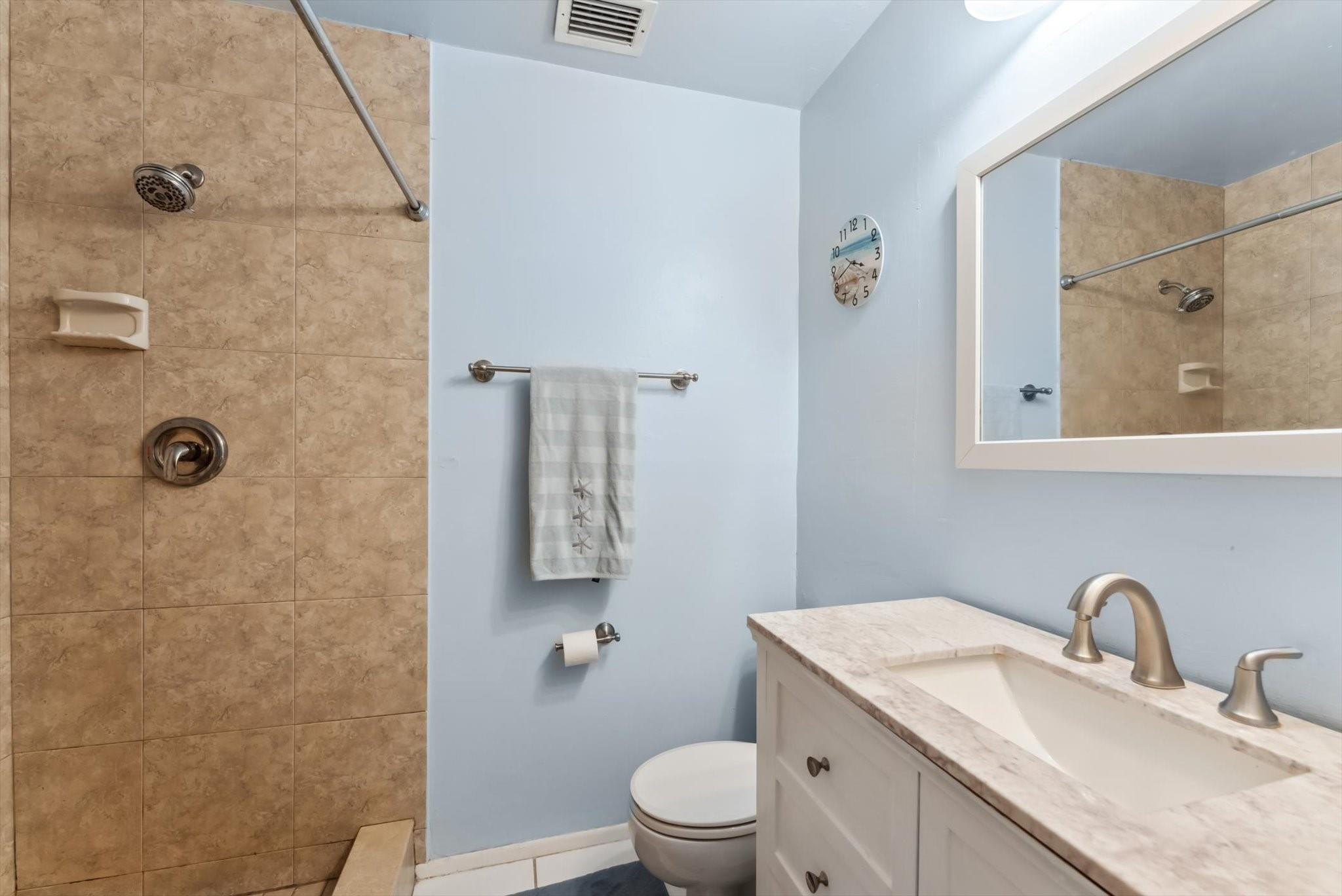 3300 Atlanta Street, Unit 15B Hollywood, FL 33021 - Photo 17 of 27 master bathroom