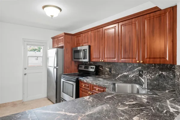 $175,000 | 4502 North Federal Highway, Unit 225C, Lighthouse Point, FL 33064