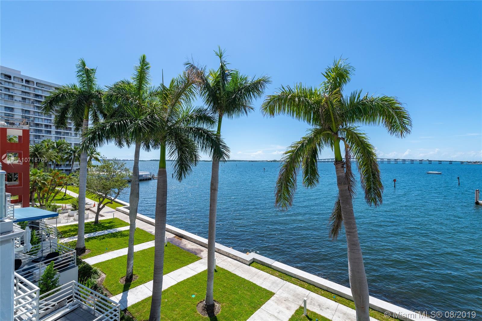 1541 Brickell Avenue, Unit C1008 Miami, FL 33129 - Photo 29 of 48