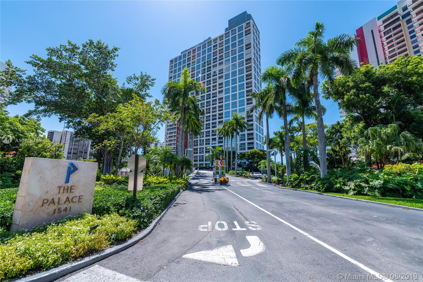 1541 Brickell Avenue, Unit C1008 Miami, FL 33129 - Photo 45 of 48