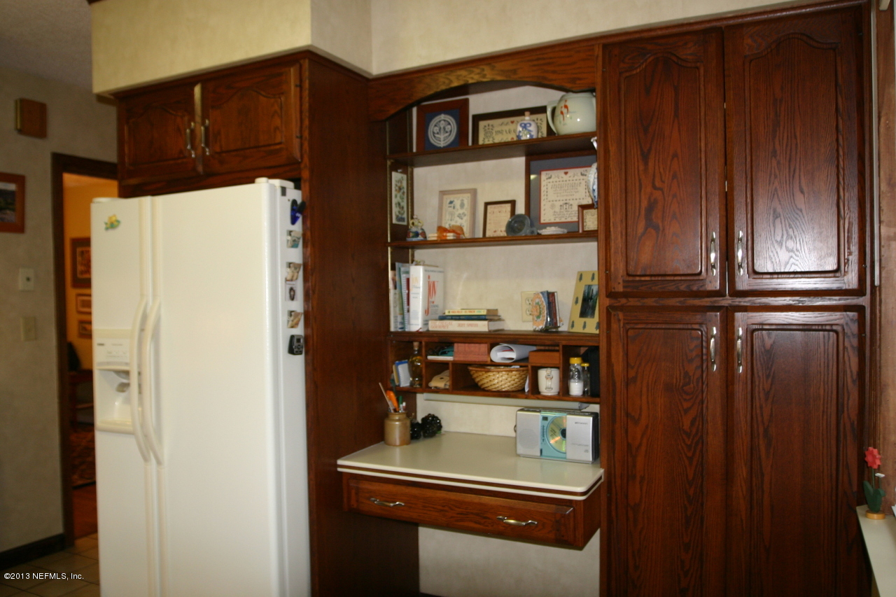 1475 Birmingham Road Jacksonville, FL 32207 - Photo 8 of 23 a room with storage and utility