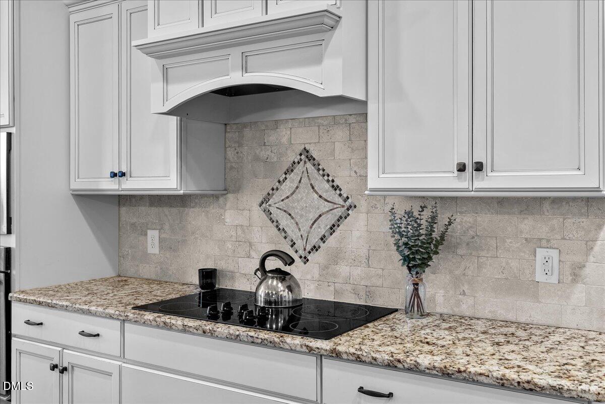 4821 Sweet Chestnut Lane Raleigh, NC 27610 - Photo 8 of 46 19-DSC01624