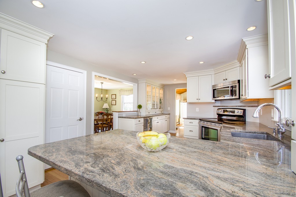 182 Bulrush Farm Road Scituate, MA 02066 - Photo 4 of 26 Gallery Image 4