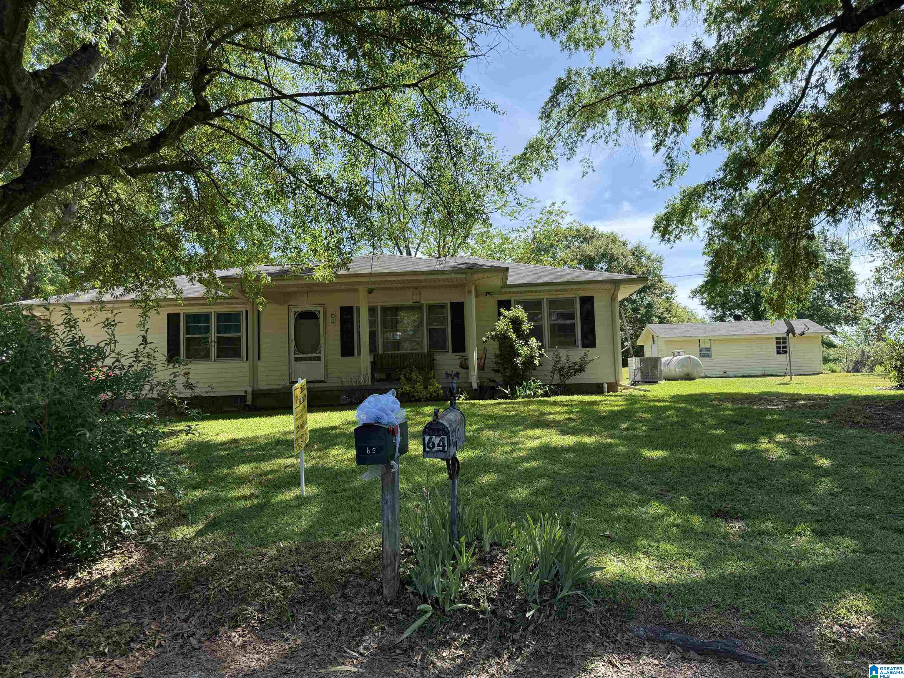 64 Wooley Road Brent, AL 35034 - Photo 2 of 23