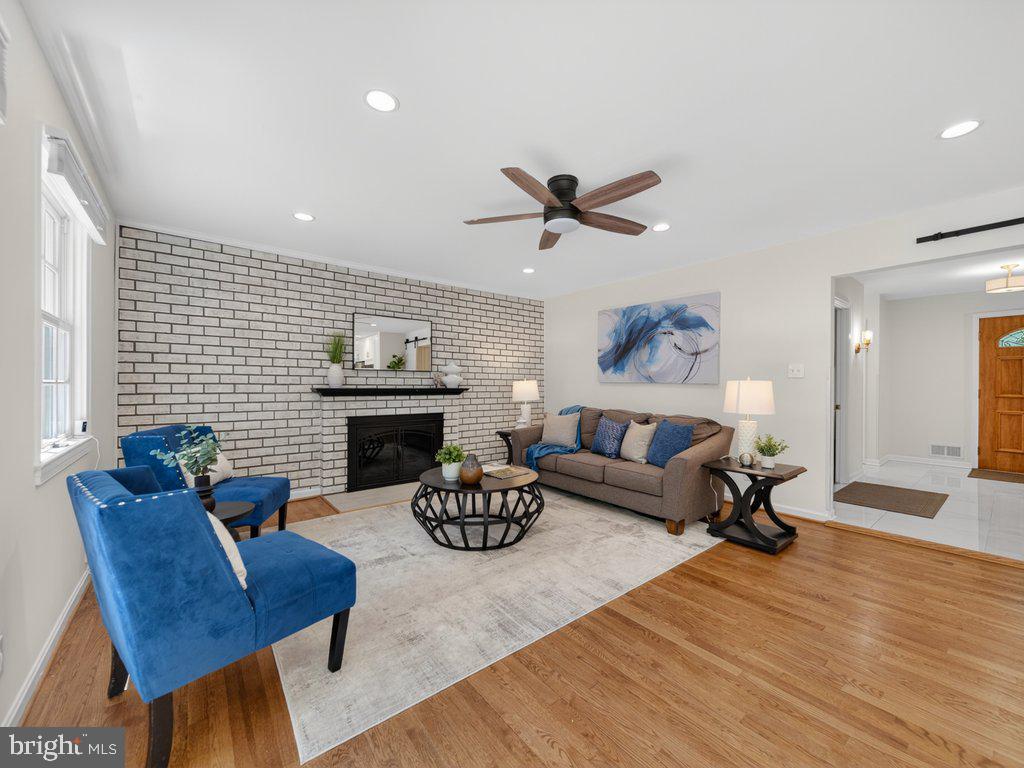 12628 St James Road Rockville, MD 20850 - Photo 18 of 64