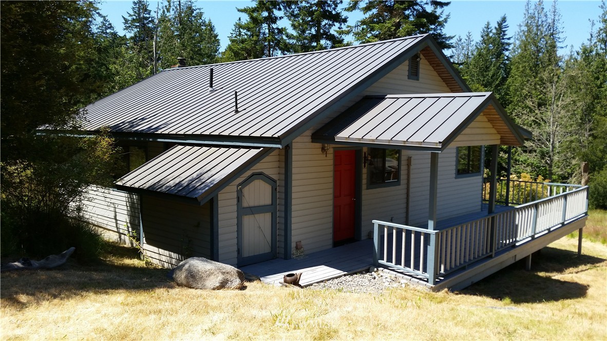 423 Armitage Road Decatur Island, WA 98221 - Photo 2 of 23