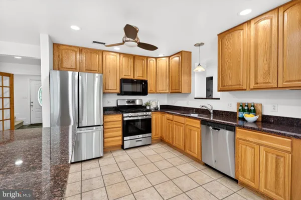 $685,000 | 9 Maple Avenue, Baltimore, MD 21228