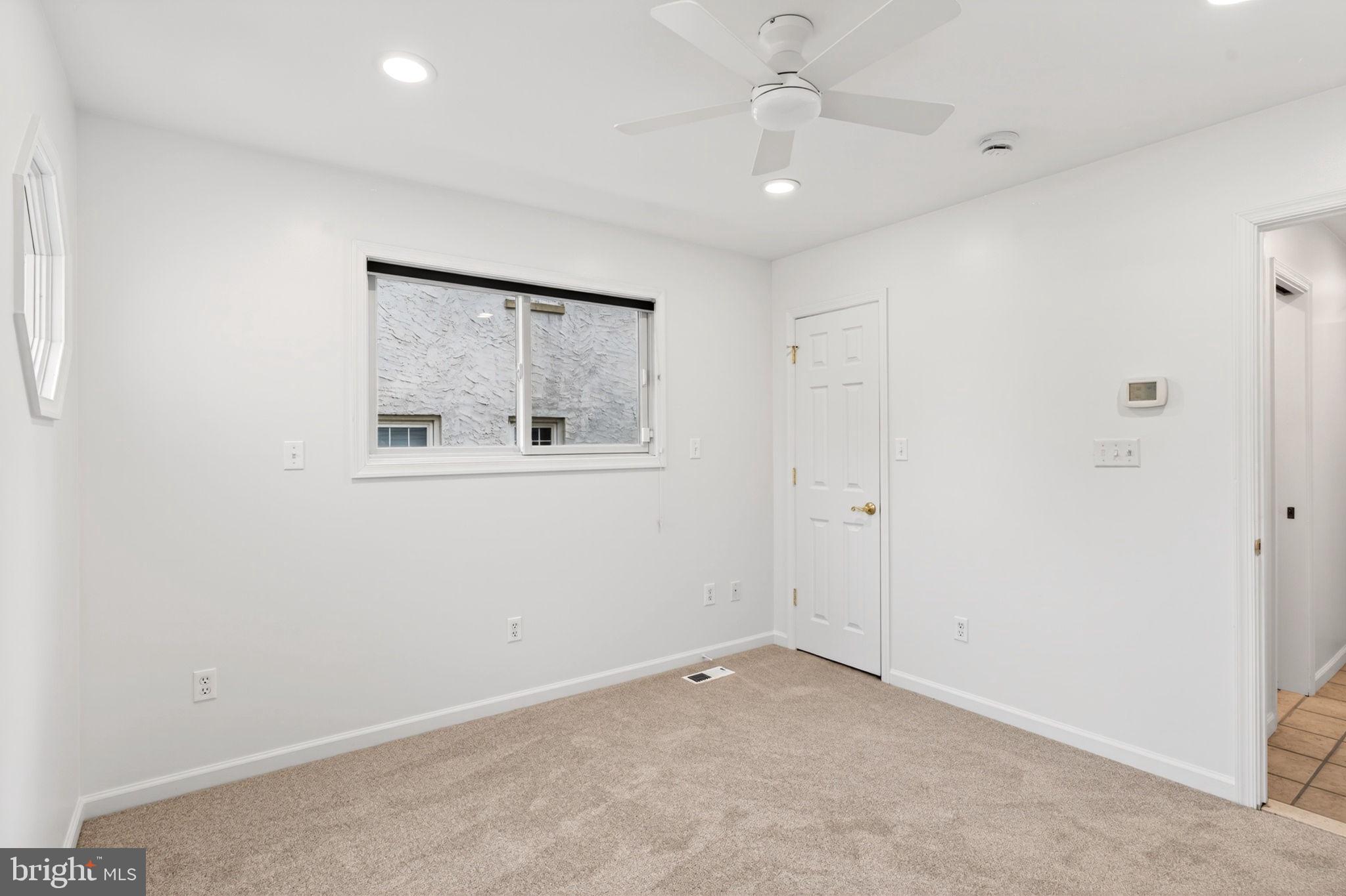 9 Maple Avenue Baltimore, MD 21228 - Photo 25 of 112