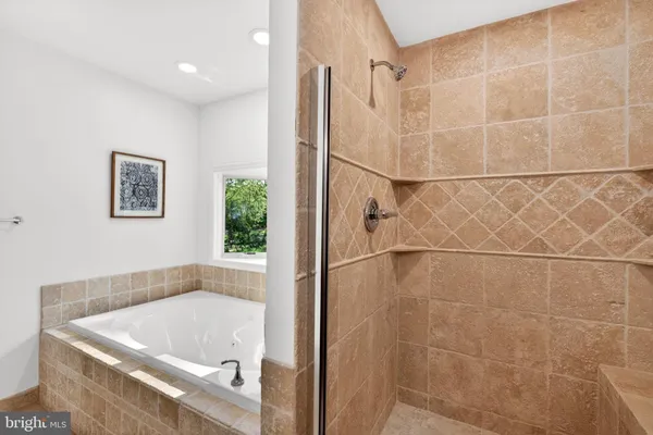 $685,000 | 9 Maple Avenue, Baltimore, MD 21228