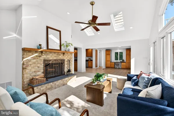 $685,000 | 9 Maple Avenue, Baltimore, MD 21228