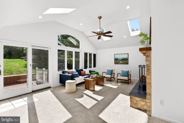 $685,000 | 9 Maple Avenue, Baltimore, MD 21228