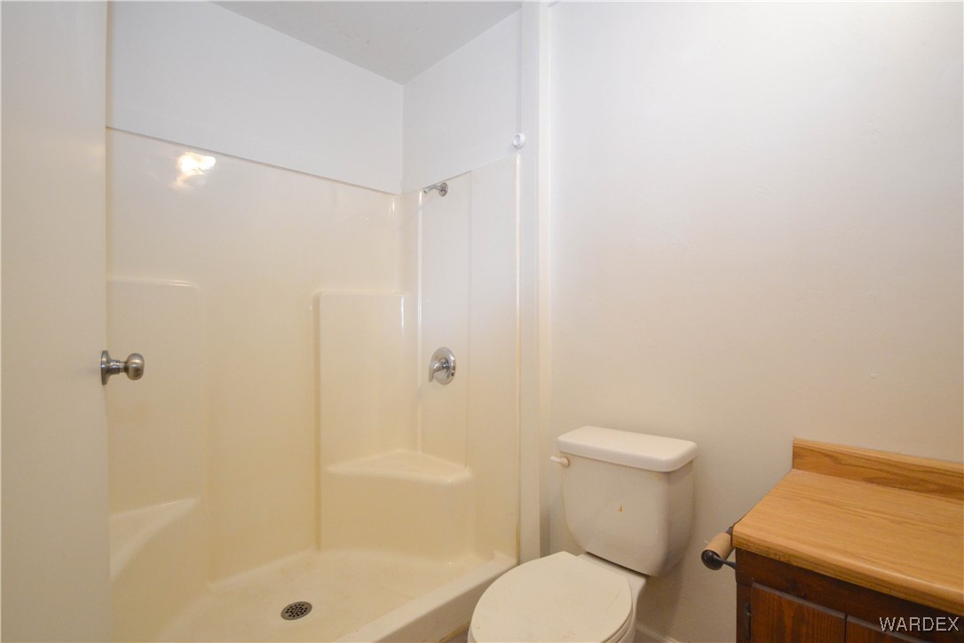2425 View Point Road Fort Mohave, AZ 86426 - Photo 15 of 29 Bathroom