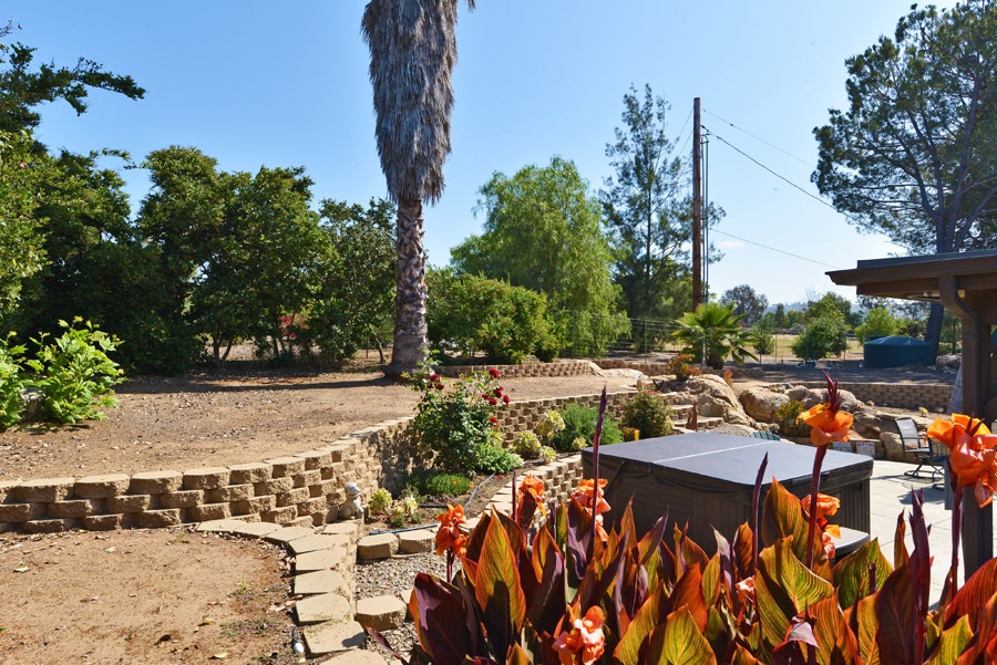 699 Rancho Trail Ramona, CA 92065 - Photo 14 of 25