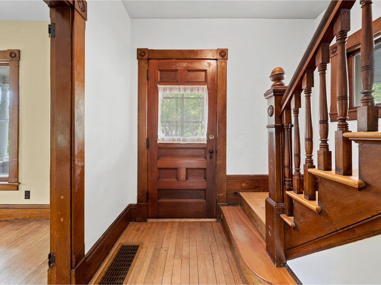 27 Ridge Street Montpelier, VT 05602 - Photo 6 of 51 Gallery Image 6