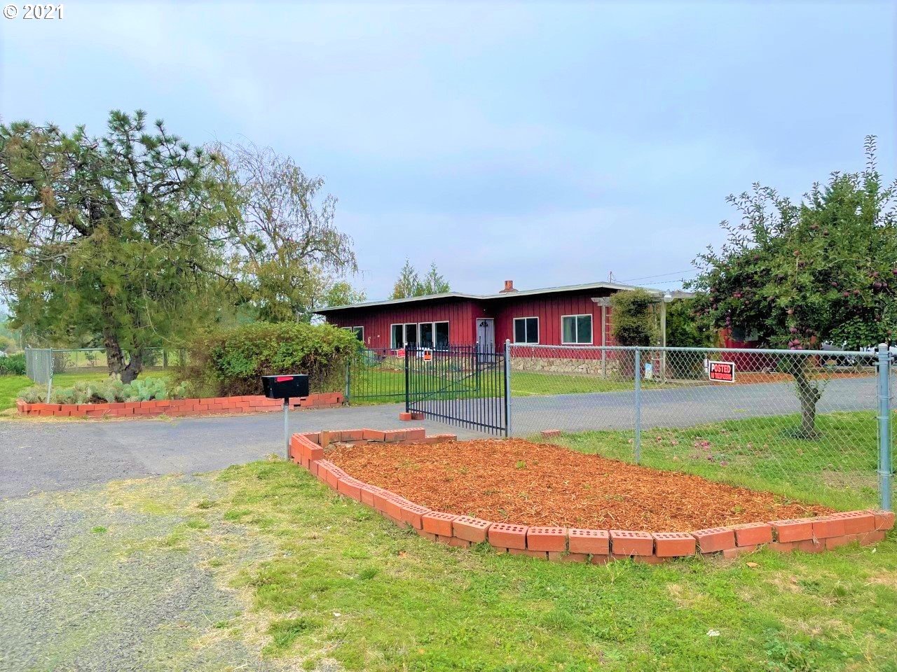 27579 High Pass Road Junction City, OR 97448 - Photo 1 of 32 Gallery Image 1