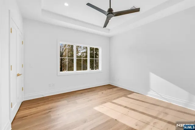 $5,200,000 | 121 Jacquelin Avenue, Ho-Ho-Kus, NJ 07423