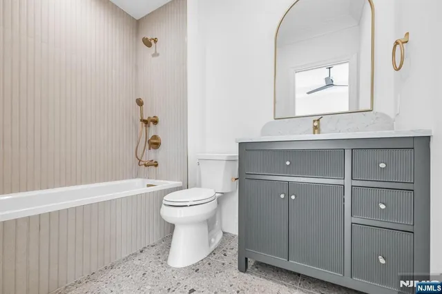 $5,200,000 | 121 Jacquelin Avenue, Ho-Ho-Kus, NJ 07423