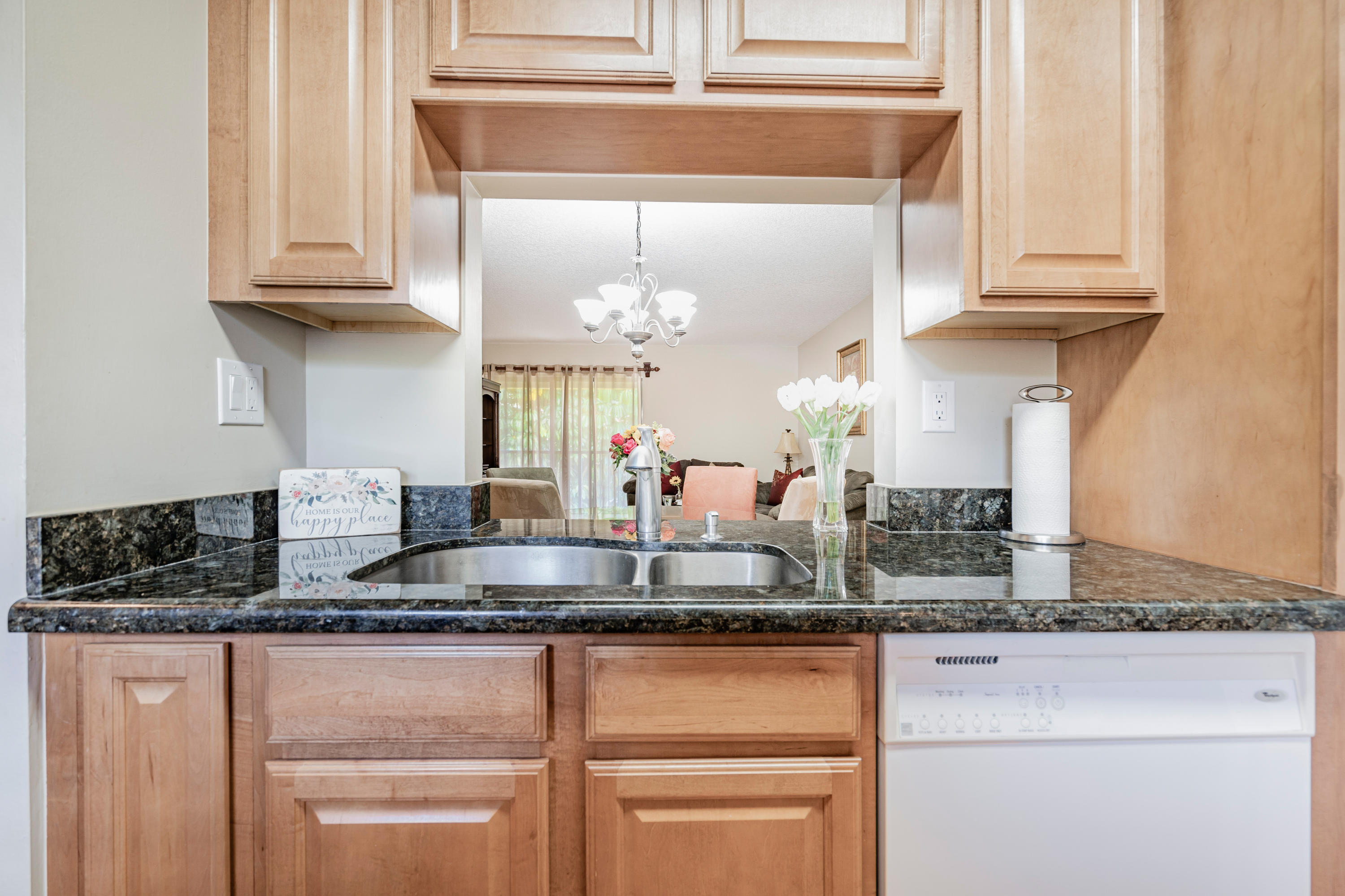 918 Southwest 9th St Circle, Unit 201 Boca Raton, FL 33486 - Photo 6 of 27 Kitchen sink