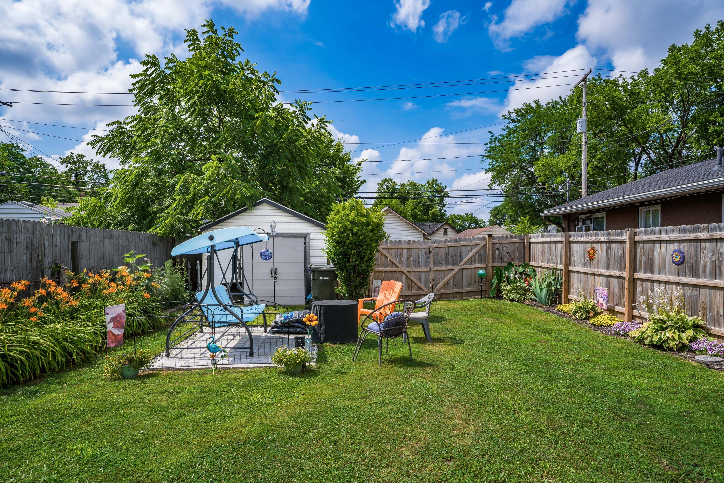 1581 East Weber Road Columbus, OH 43211 - Photo 35 of 41 And gorgeous landscaping to enjoy!