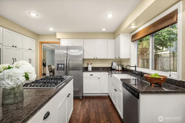 $1,550,000 | 4662 244th Place Southeast, Issaquah, WA 98029