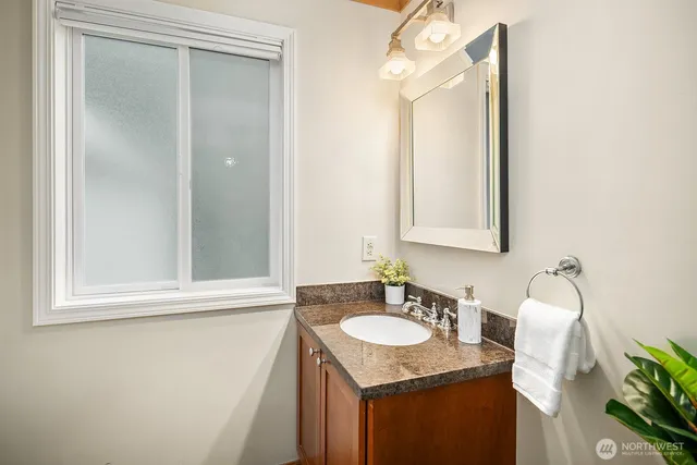 $1,550,000 | 4662 244th Place Southeast, Issaquah, WA 98029