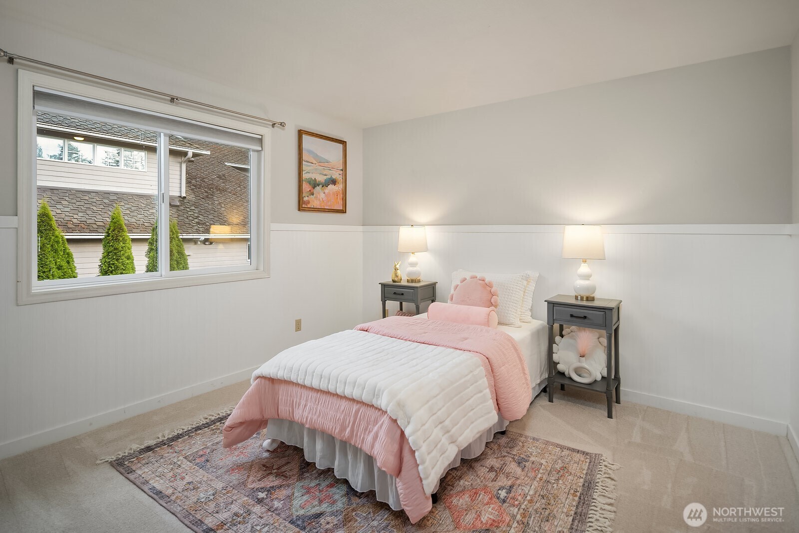 4662 244th Place Southeast Issaquah, WA 98029 - Photo 26 of 40 a bedroom with a bed and window