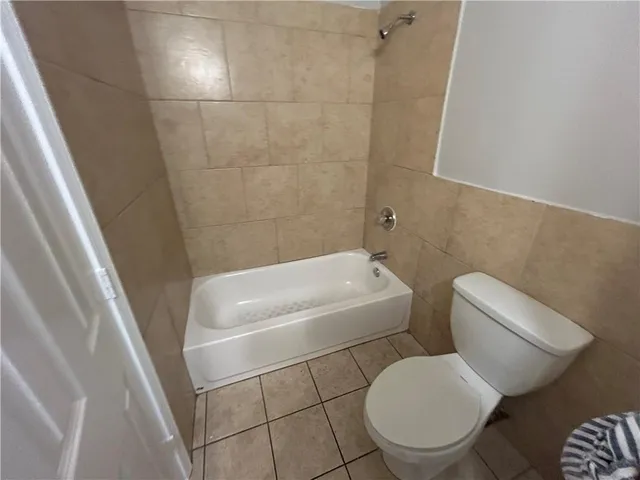 $1,150 | 1915 Tusa Drive, Violet, LA 70092