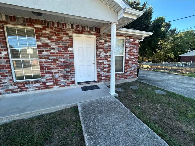 $1,150 | 1915 Tusa Drive, Violet, LA 70092