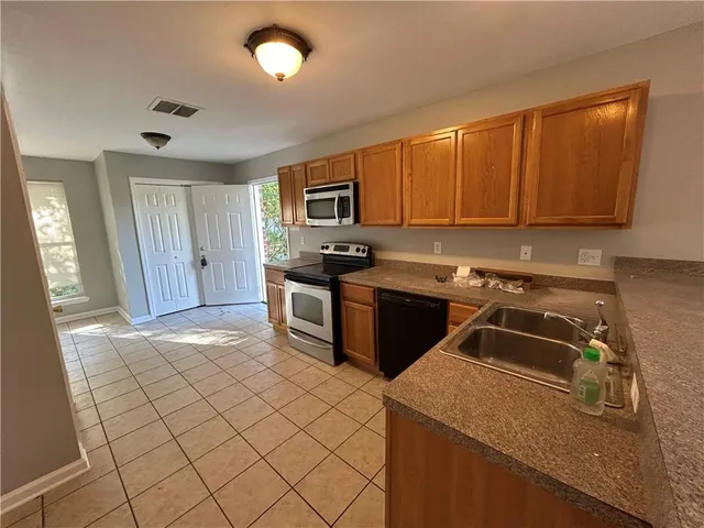 $1,150 | 1915 Tusa Drive, Violet, LA 70092