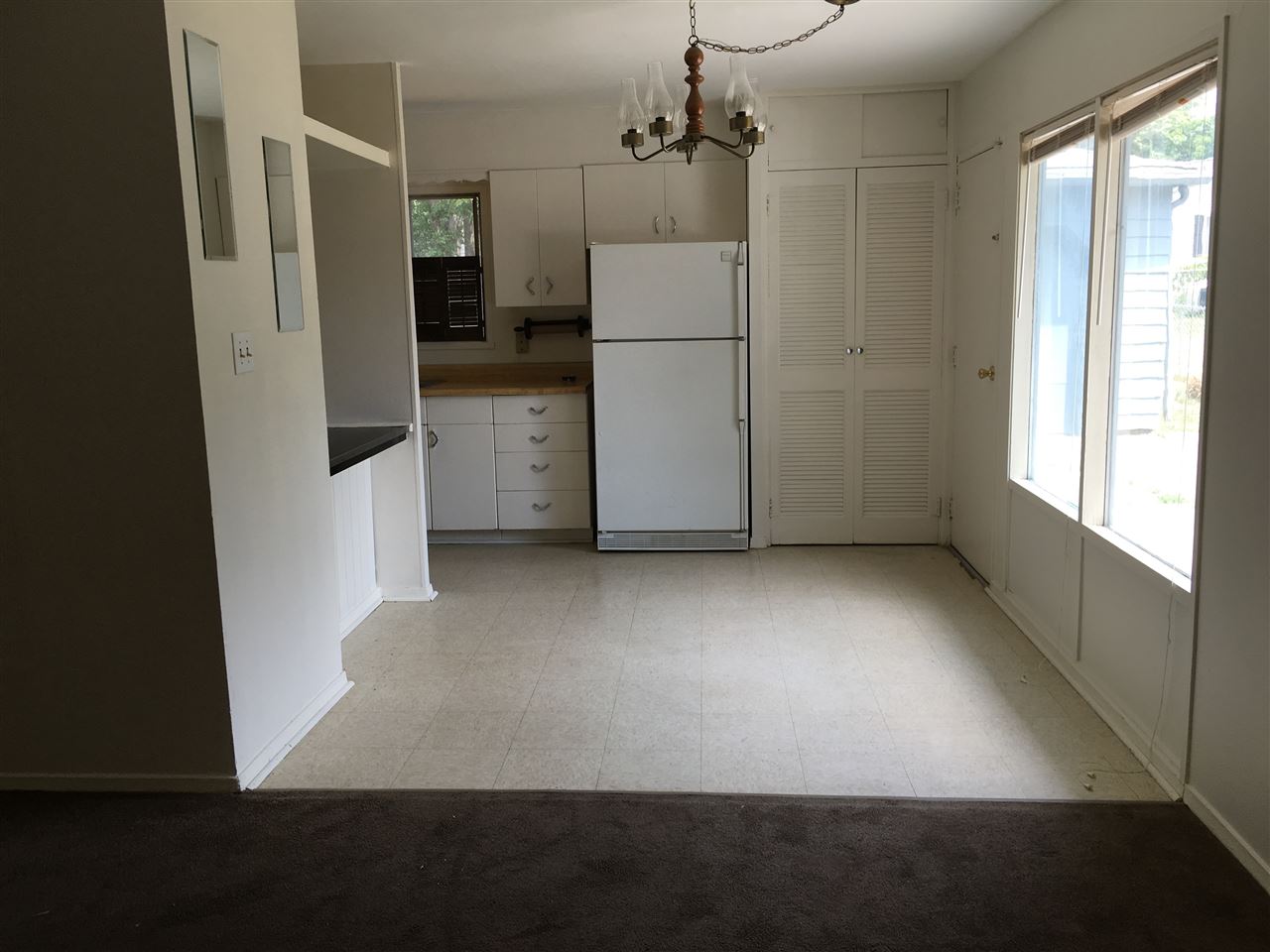 6121 Oakmont Road Fort Wayne, IN 46816 - Photo 3 of 7