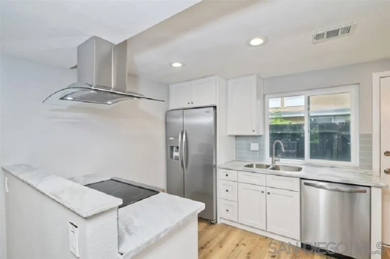 2520 Wanek Road, Unit B Escondido, CA 92027 - Photo 3 of 12