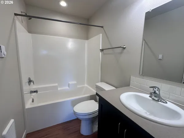 $425,000 | 279 La Casa Street, Eugene, OR 97402