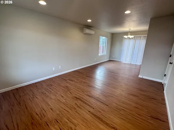 $425,000 | 279 La Casa Street, Eugene, OR 97402