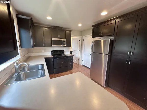 $425,000 | 279 La Casa Street, Eugene, OR 97402