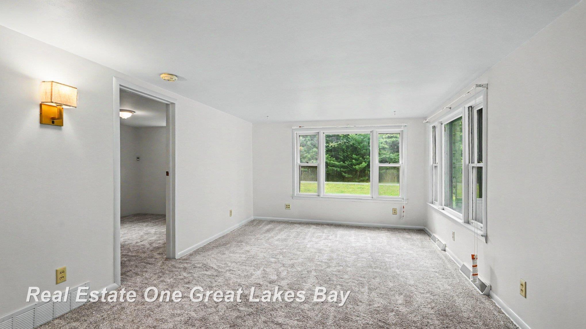 11075 Spencer Road St. Charles, MI 48655 - Photo 9 of 31