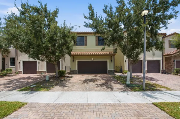 $525,000 | 4817 Northwest 59th Street, Tamarac, FL 33319